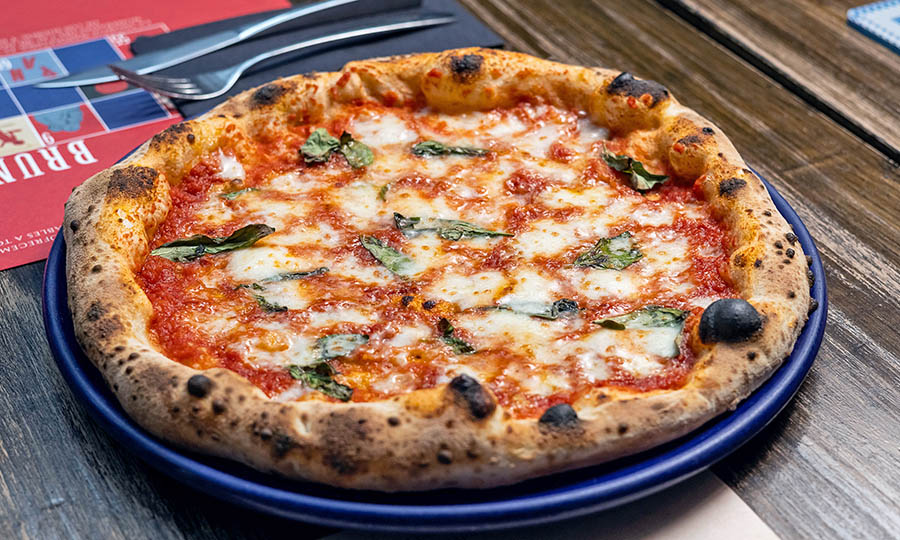 Cl�sica Pizza Margarita  - Brunapoli - Nueva Costanera