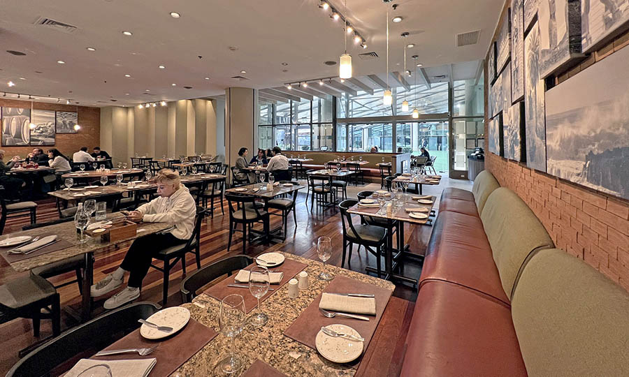 El gran sal�n comedor de Caf� Med - Caf� Med Marriott