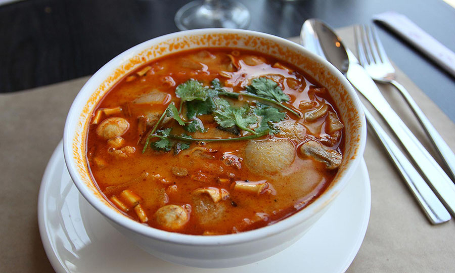 Curry rojo de camarones