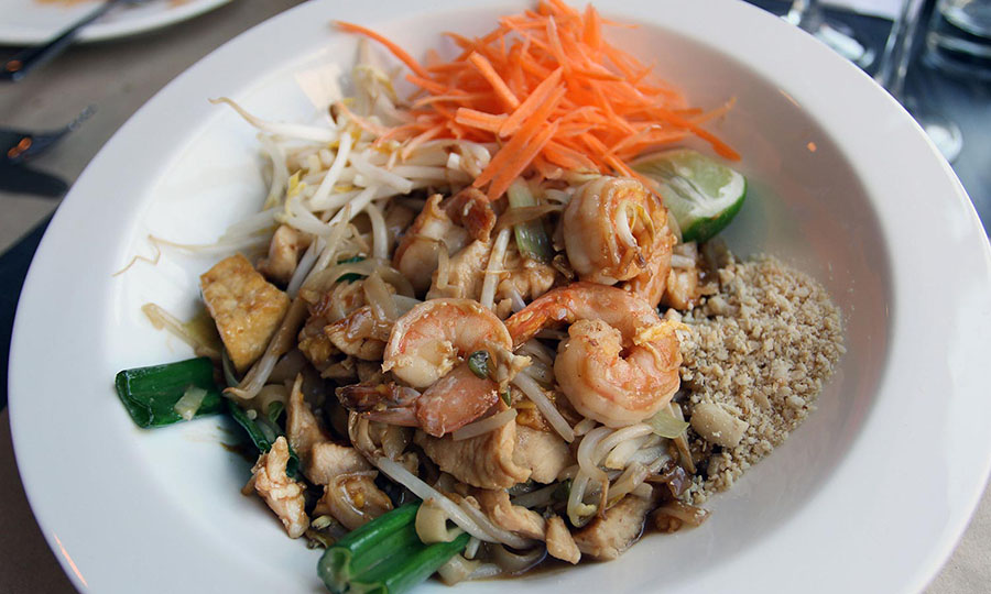 Pad Thai con camarones