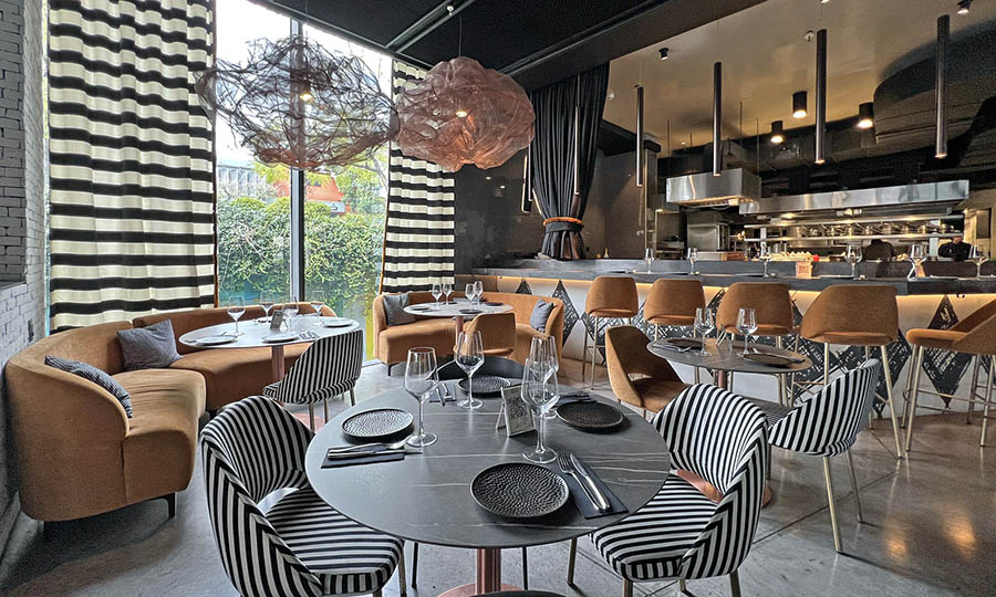 El sal�n principal de Montenegro Restaurant - Montenegro