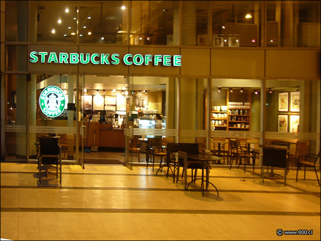 Fachada - Starbucks Coffee (Ricardo Lyon)
