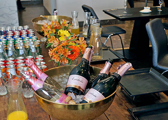 Noso eleva el panorama de los domingos con un brunch de lujo y sin restricciones en el hotel W Santiago