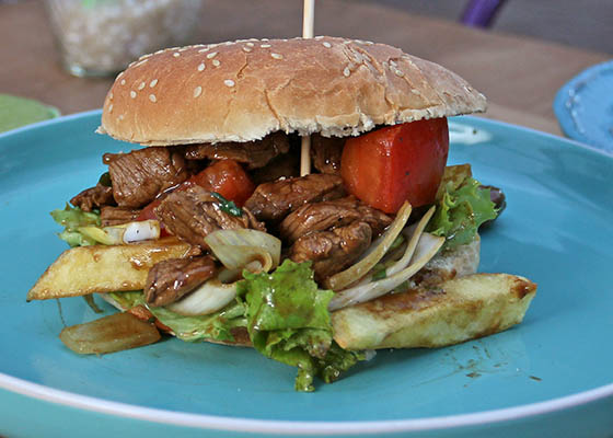 La Poller�a celebra su quinto aniversario con una nueva l�nea de s�ndwiches y su incorporaci�n a la sucursal de Vitacura