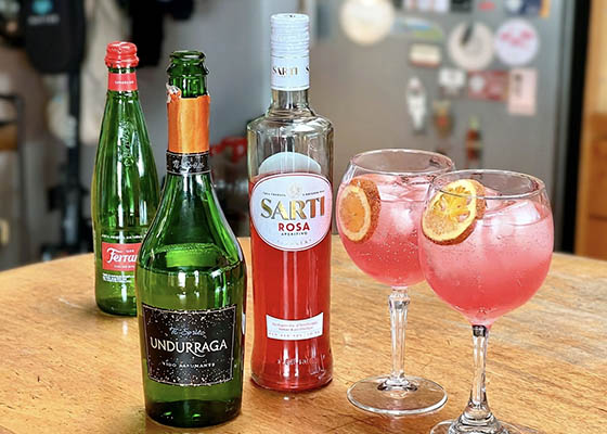 Sarti llega a Chile: el aperitivo italiano que le pone un giro rosado al cl�sico spritz