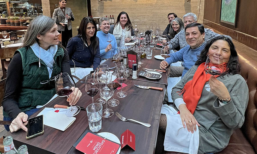 Nueva directiva del C�rculo de Cronistas Gastron�micos y del Vino de Chile